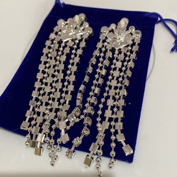 Beautiful Rhinestone Earrings - Picture 1 of 5